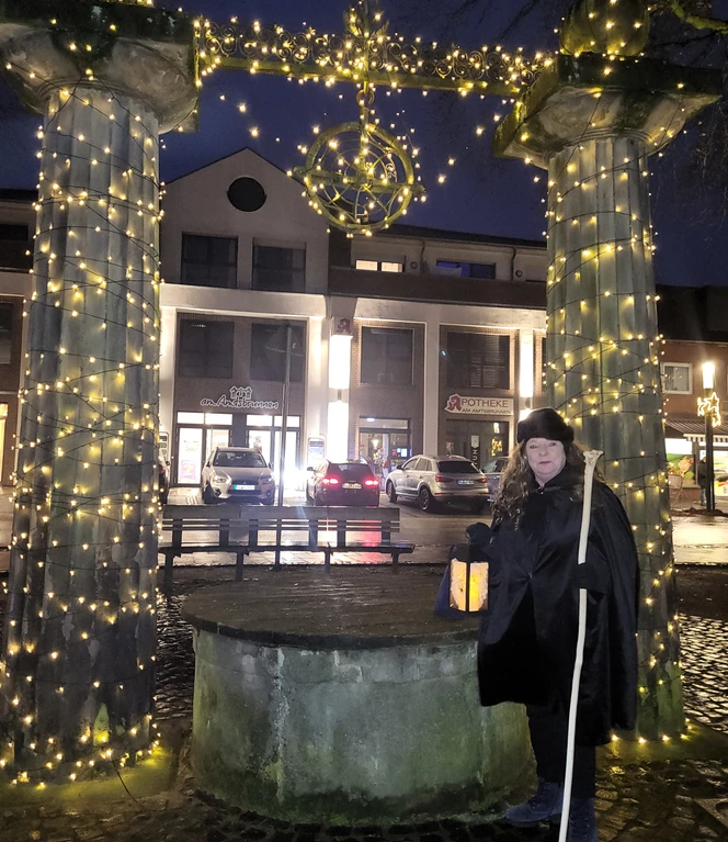 Rundgang mit der Sögeler Nachtwächterin Edith ©Sögel Marketing GmbH.jpg