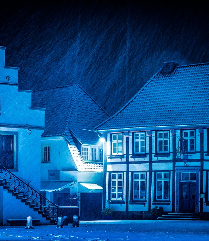 Historisches Rathaus und Alte Posthalterei im Schnee, Lingen (Ems) ©Helmut Kramer für LWT GmbH.jpg