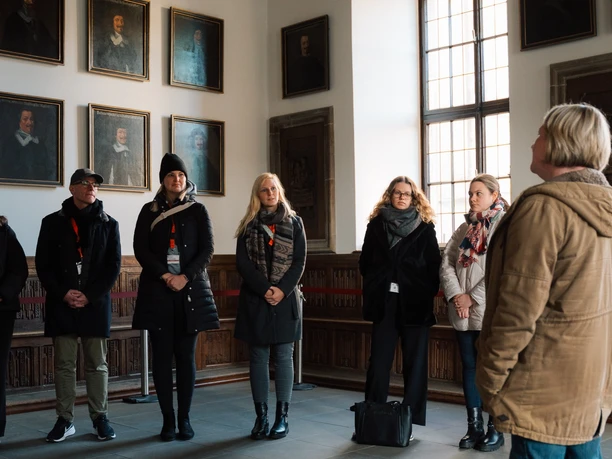 Stadtführung im Friedenssaal des Osnabrücker Rathauses
