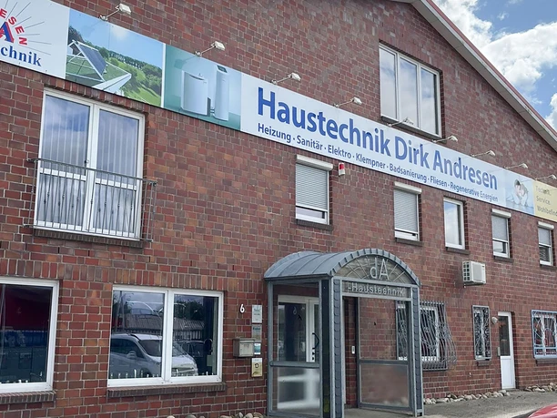 haustechnik-andresen-eingang-gebäude-web.jpg