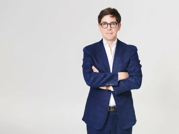 Adrien Perruchon, Leitung.jpg Das Bild zeigt Adrien Perruchon, die Leitung des Konzerts