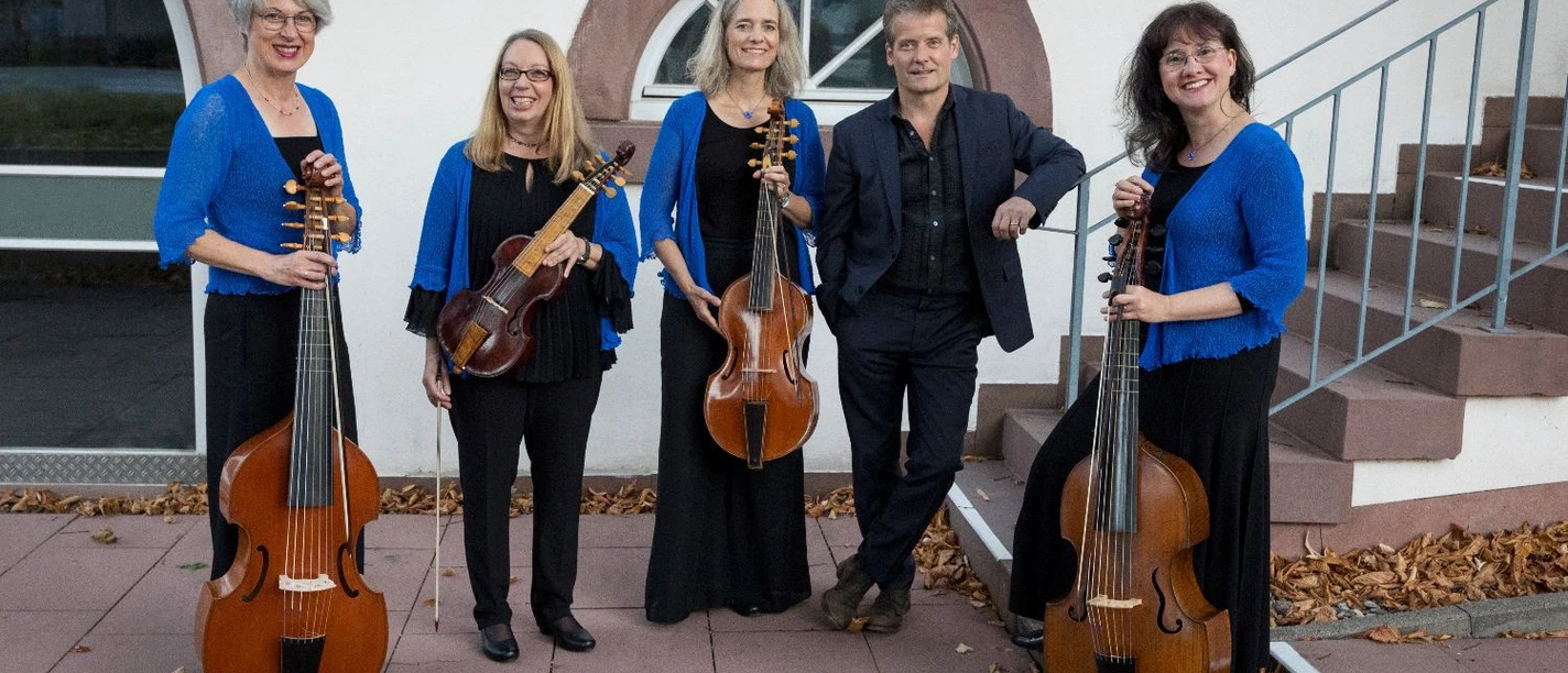 Les Escapades & Sebastian Mirow