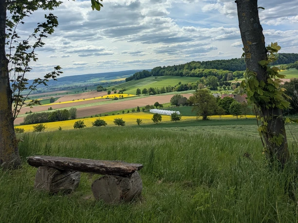Panoramaweg, Bank, Ausblick auf Avendshausen Panoramaweg, Bank, Ausblick auf Avendshausen
