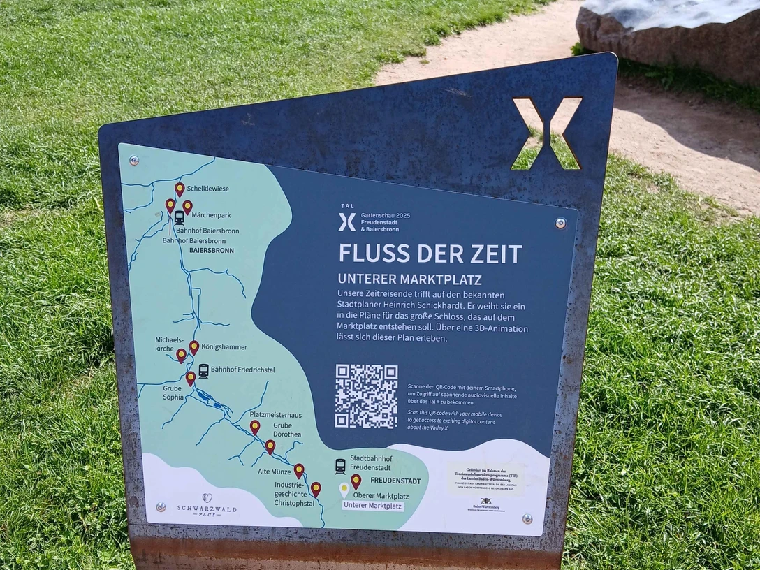 Stele Fluss der Zeit "Unterer Marktplatz"