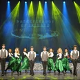 Danceperados of Ireland.jpg Das Bild zeigt die tanzenden Darsteller in ihren Kostümen.