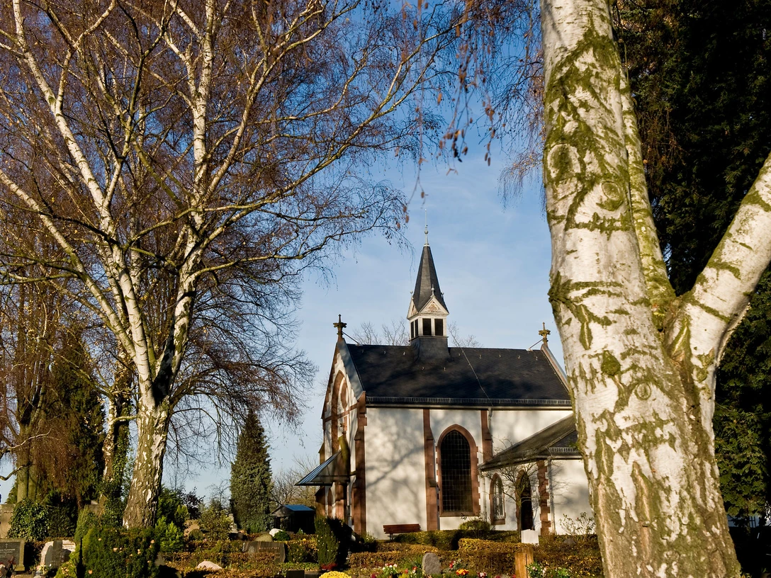 fuehrung-grabsteine-erzählen-bad nauheim-lebensspuren.jpg