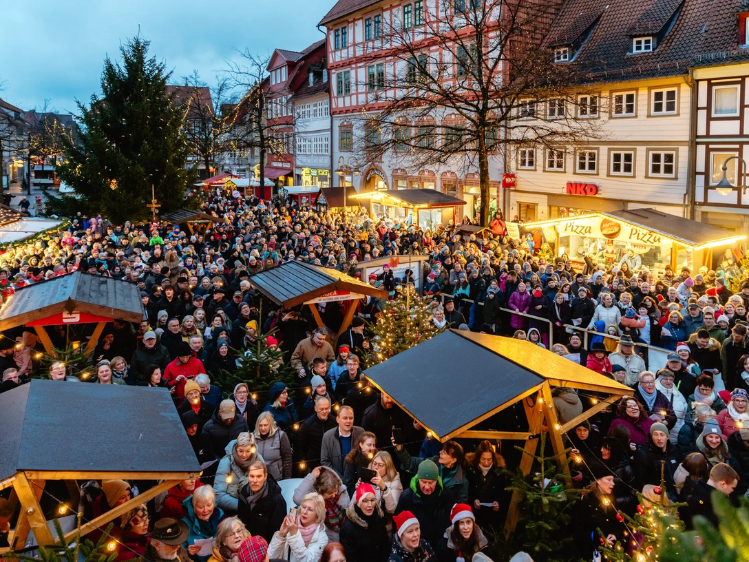 weihnachtsmarkt-osterode-am-harz-stadtwette.jpg Weihnachtsmarkt Osterode am Harz StadtwetteChristmas market Osterode am Harz city betJulemarked Osterode am Harz city betKerstmarkt Osterode am Harz inzet