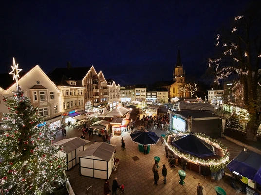 Weihnachtsmarkt Gütersloh Bild von oben auf den Weihnachtsmarkt