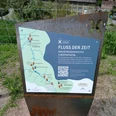 Stele Fluss der Zeit "Industriegeschichte Christophstal"