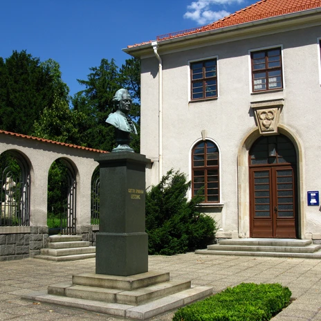 Lessing-Museum-Vorplatz - Stadtverwaltung Kamenz.jpg