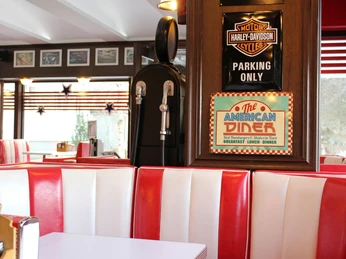 Motto Party 50 er Jahre Hotel Achterdiek.jpg Motto Party 50 er Jahre Hotel Achterdiek