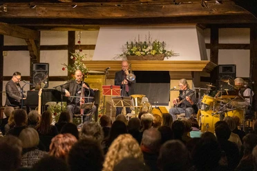 Ombre di Luci_Weihnachtskonzert_Hofstelle Duling