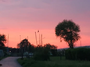 Funkelstunde Hafen Artlenburg©Sandy Gudde (3).JPG Sommerabend am Hafen Artlenburg