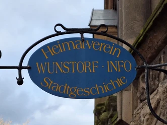Eingang zum Keller der Geschichte