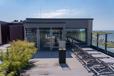 buesum-meerzeit-sauna-terrasse04.jpg