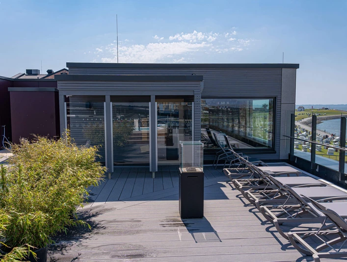 buesum-meerzeit-sauna-terrasse04.jpg