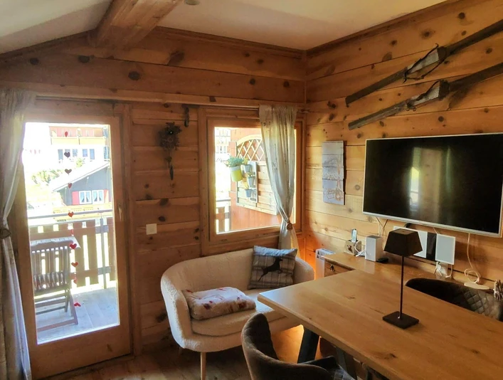 33251346-c2d1-4b79-9ffc-eb8bb4f2b7c0