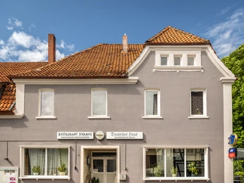 Barntrup-Alverdissen-Deutsches-Haus-Restaurant-Hermes-CC_BA-SA Teutoburger-Wald-LTM-GmbH-D-Ketz-112.jpg