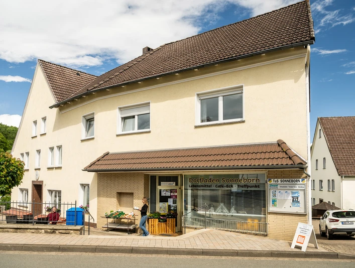 Barntrup-Sonneborn-Dorfladen-Sonneborn-CC_BA-SA Teutoburger-Wald-LTM-GmbH-D-Ketz-093.jpg