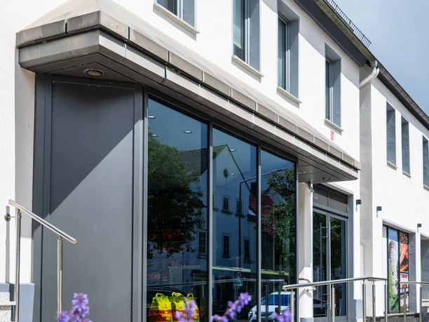 Barntrup-Fleischerei-Toeneboen-CC_BA-SA Teutoburger-Wald-LTM-GmbH-D-Ketz-036.jpg