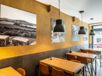 Barntrup-Fleischerei-Toeneboen-CC_BA-SA Teutoburger-Wald-LTM-GmbH-D-Ketz-039.jpg