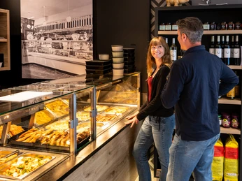 Barntrup-Fleischerei-Toeneboen-CC_BA-SA Teutoburger-Wald-LTM-GmbH-D-Ketz-042.jpg