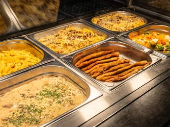 Barntrup-Fleischerei-Toeneboen-CC_BA-SA Teutoburger-Wald-LTM-GmbH-D-Ketz-043.jpg