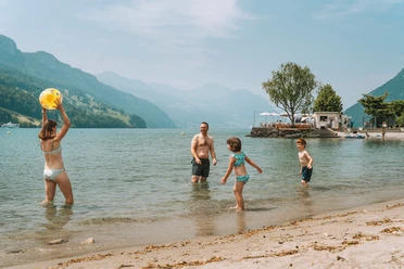 LB_Seenhopping_Erlebnisregion-Mythen_DSC06320.jpg