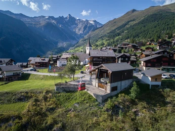 Luftseilbahn Bellwald Fürgangen (1).jpg