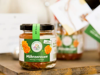 Essskulptur & Seifenstücke Mittweida, geschnitzen Möhrenrosen