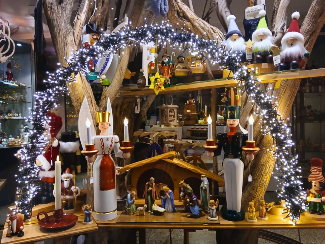 Fachgeschäft für erzgebirgische Volkskunst Kunsthandlung Teichmann in Burgstädt