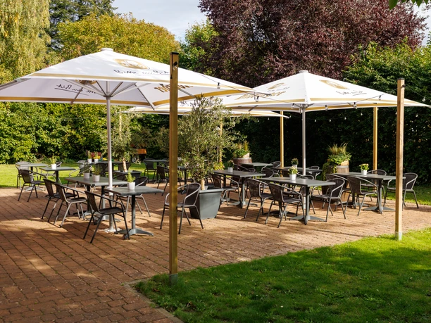 Ansicht Terrasse und Aussenbereich Restaurant Patchwork.jpg Ansicht Terrasse und Aussenbereich Restaurant Patchwork