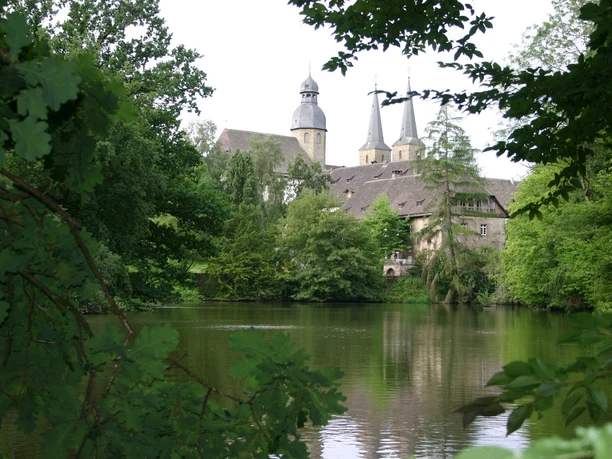 Blick auf die Abtei