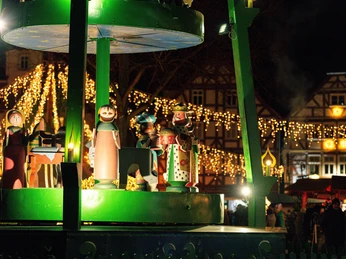 Rotenburg_Weihnachtsmarkt_2024_Stadt Rotenbrug_ Marktplatz_Pyramide