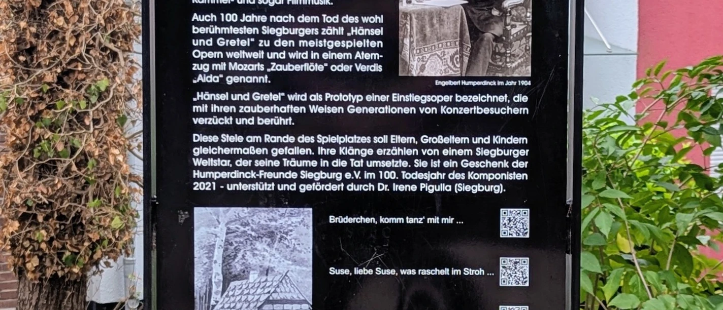 ©Bastian Ulrich - Humperdinck Stele Stele zu Ehren des Komponisten Engelbert Humperdinck mit historischen Bildern und Text.