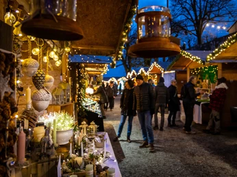 Wiehnachtsmaert schloss wildegg markt