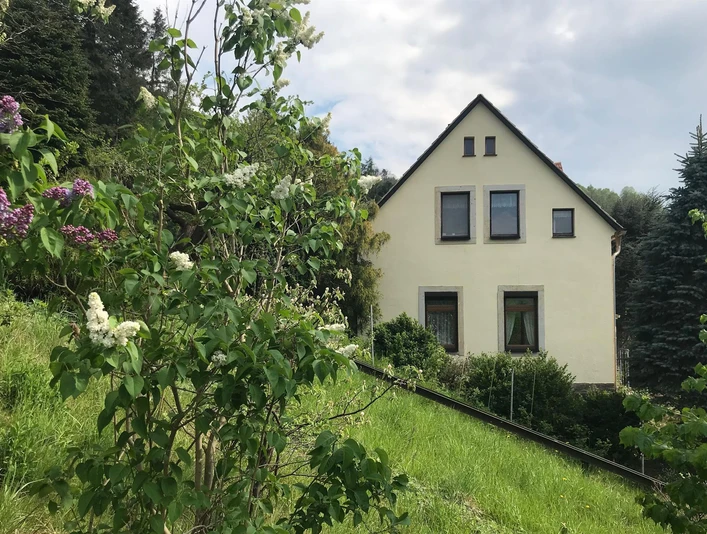 In diesem Haus befindet sich die Ferienwohnung