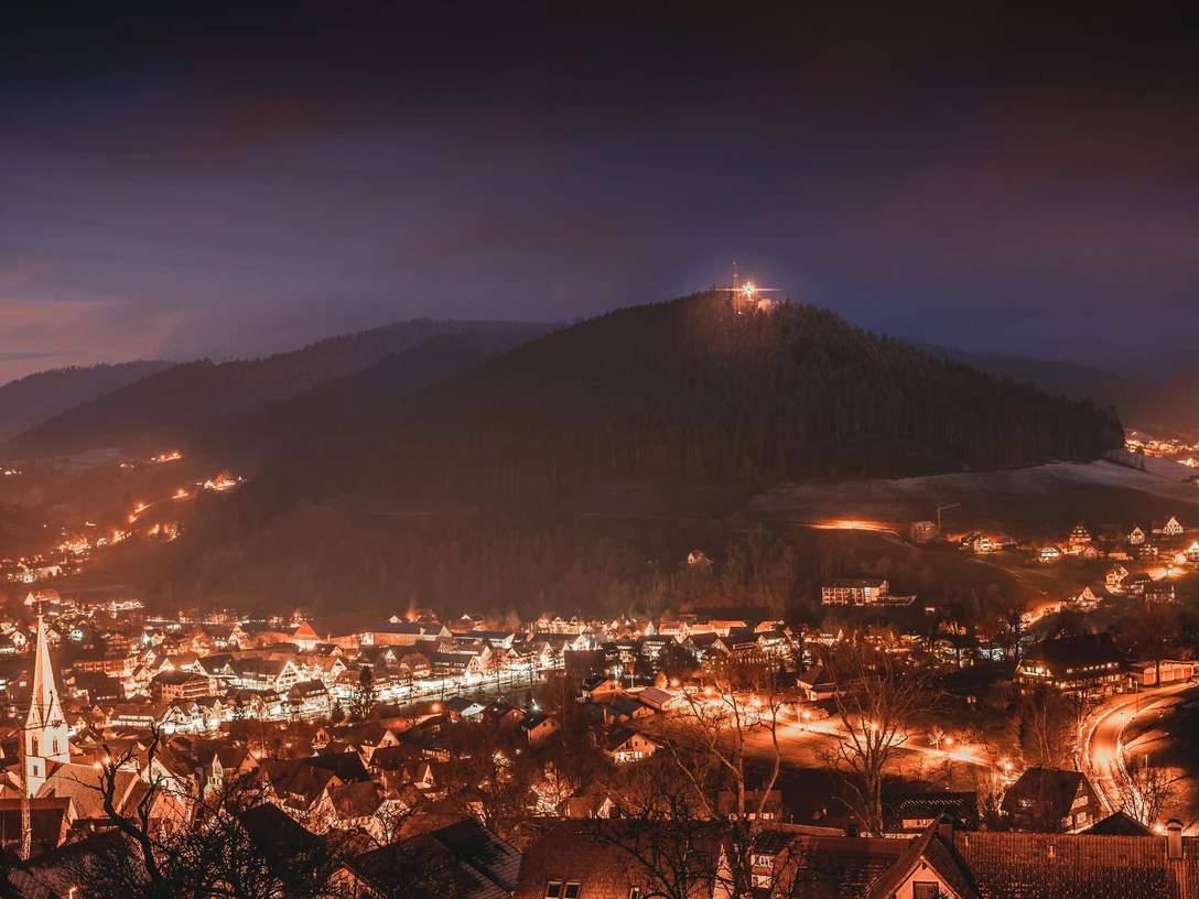 Ortsansicht von Baiersbronn im Winter