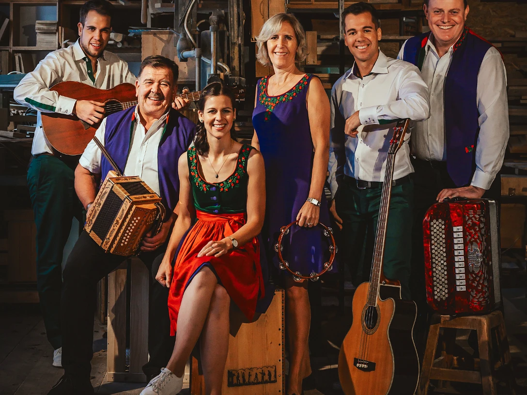 Oesch´s - Die Dritten - Handmade Tour 2025