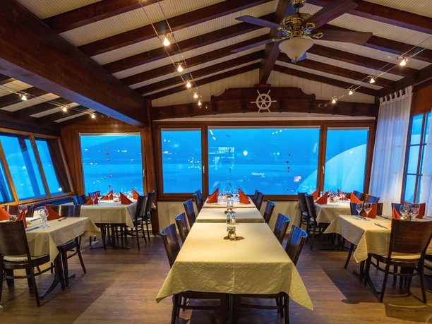 Restaurant Winkelbadi Horw Blick in das Restaurant Winkelbadi Horw