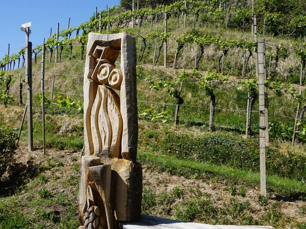 Holzschnitzerei am Rebstibbererweg