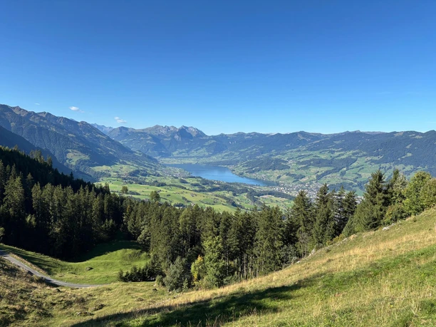 Aussicht auf der Ächerlipass E-Biketour