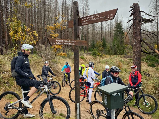 Trailtech Mountainbiking - auf geführter Tour