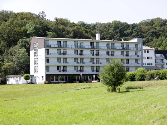 Bad Salzhausen - Klinik Rabenstein