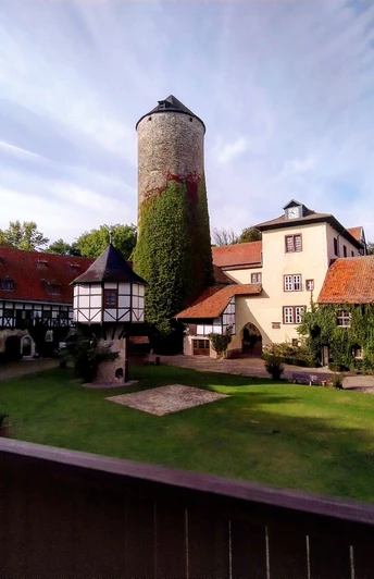 Hotel & Spa Wasserschloss Westerburg - Burginnenhof