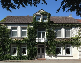 Hotel_zur_Traube-Sommer.jpg