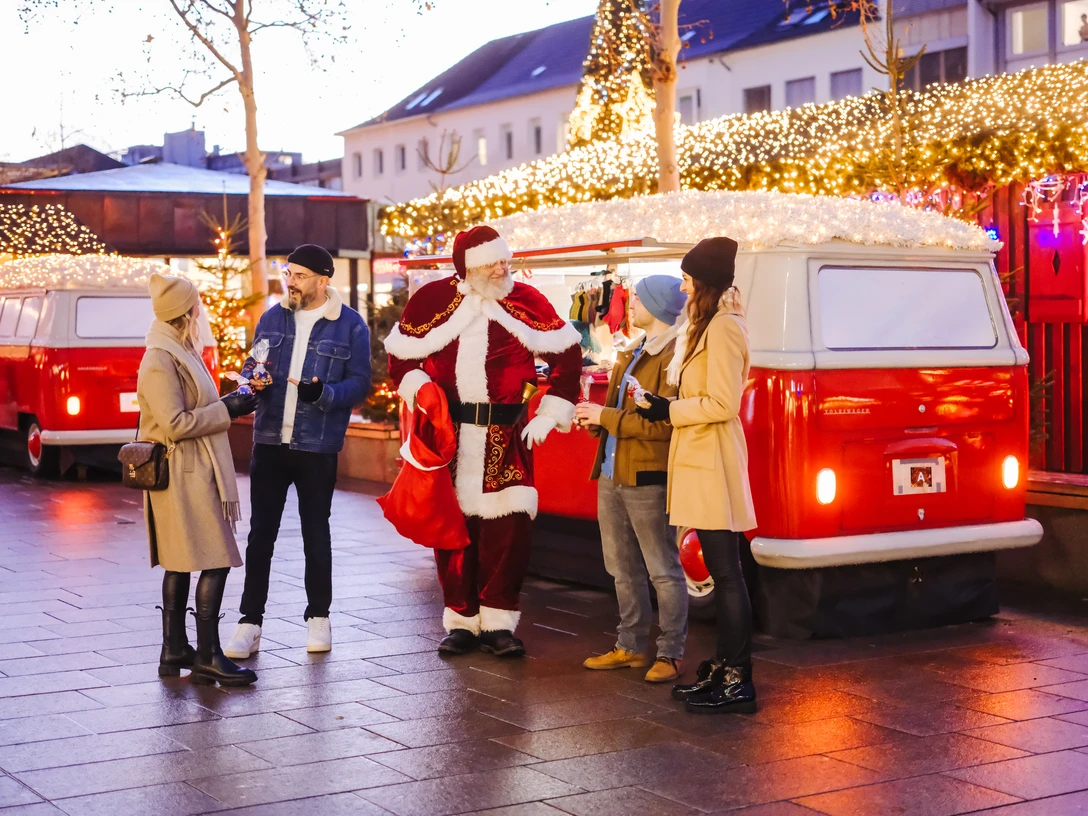 Wolfsburger Weihnachtsmarkt: Nikolaus Björn