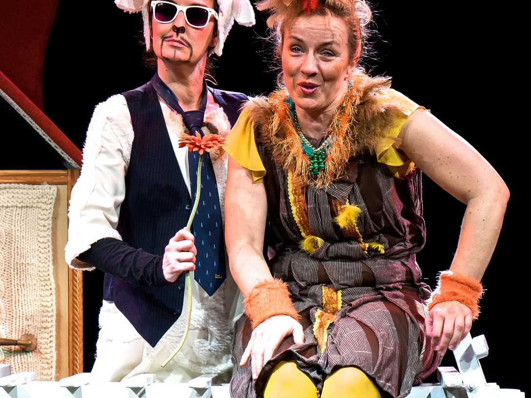 Wolle und Gack_cc_Musiktheater Lupe.jpg