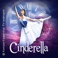 Balletttänzerin in weißem Kleid vor einer Uhr mit römischen Ziffern, "Cinderella" Schriftzug.