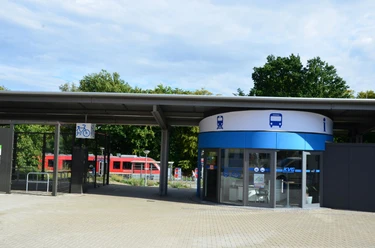 Mobilitätszentrale der KVG am Bahnhaltepunkt Salzgitter-Lebenstedt